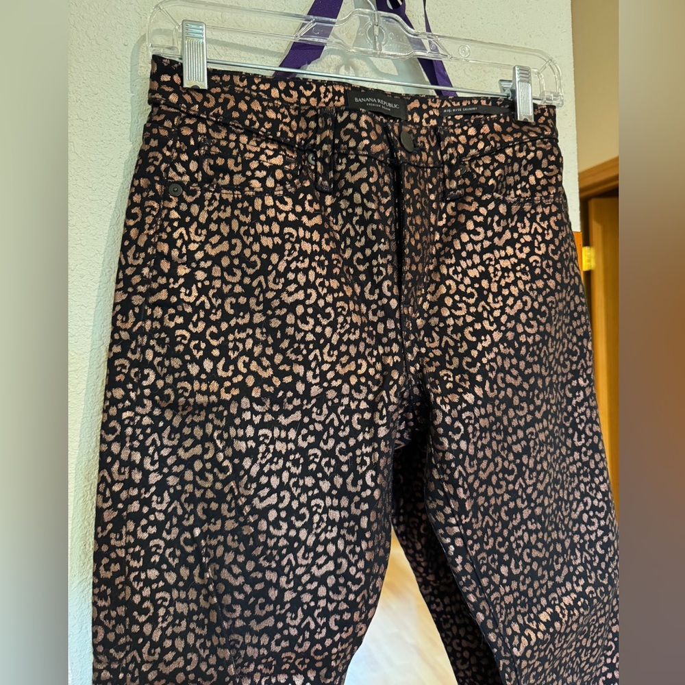 Banana Republic Mid-rise Skinny leopard print jeans